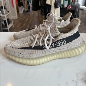 Adidas Yeezy Boost 350 V2 in the 'Slate' reverse Oreo colorway size 7
